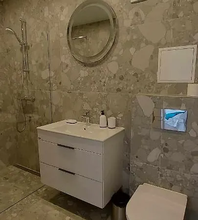 Morena2 Apartament *